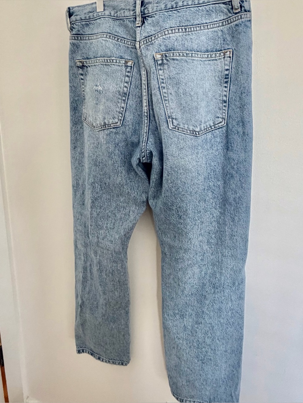 We The Free Boyfriend Distressed Jeans by Free People. Size 29 - Picture 7 of 11